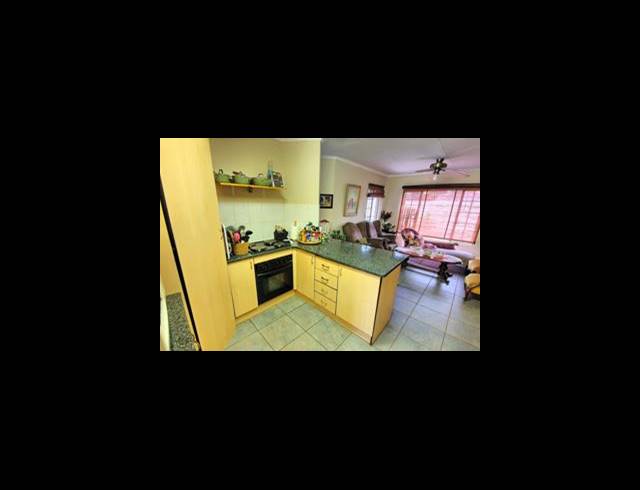 4 BEDROOM HOUSE SOLD IN HESTEAPARK